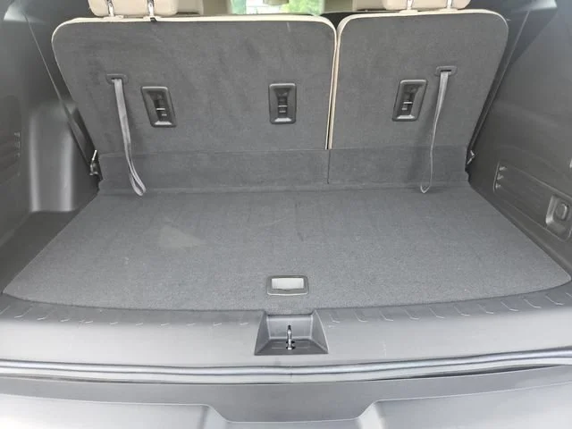 Used 2023 STERLING GRAY METALLIC Chevrolet LS image 23