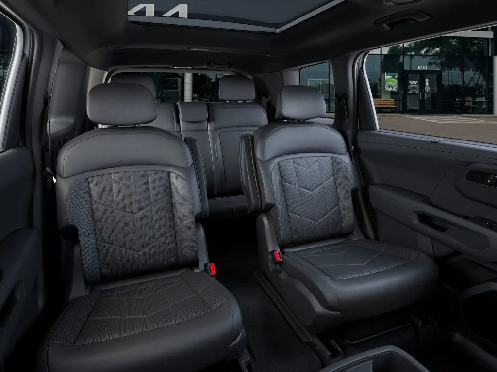 New 2027 Glacial White Pearl Kia X-PRO SX image 17