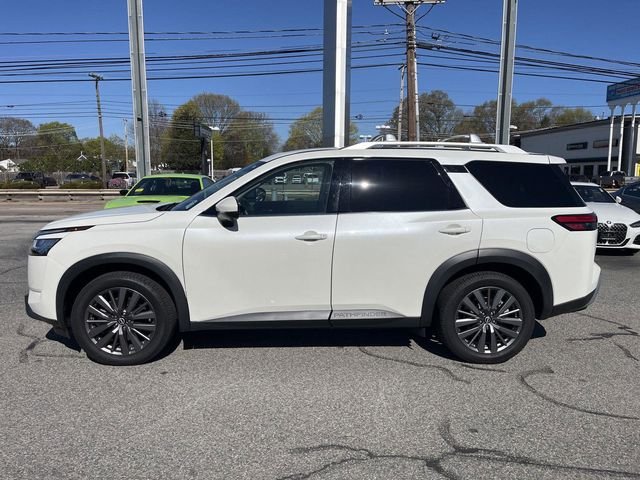 Used 2023 White Nissan SL image 7