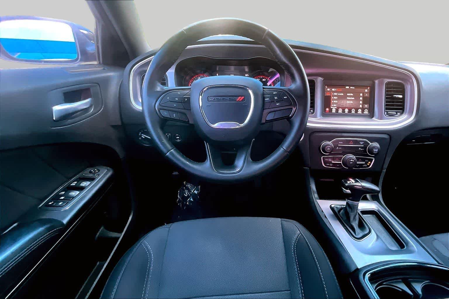 Used 2019 Octane Red Pearlcoat Dodge SXT image 6