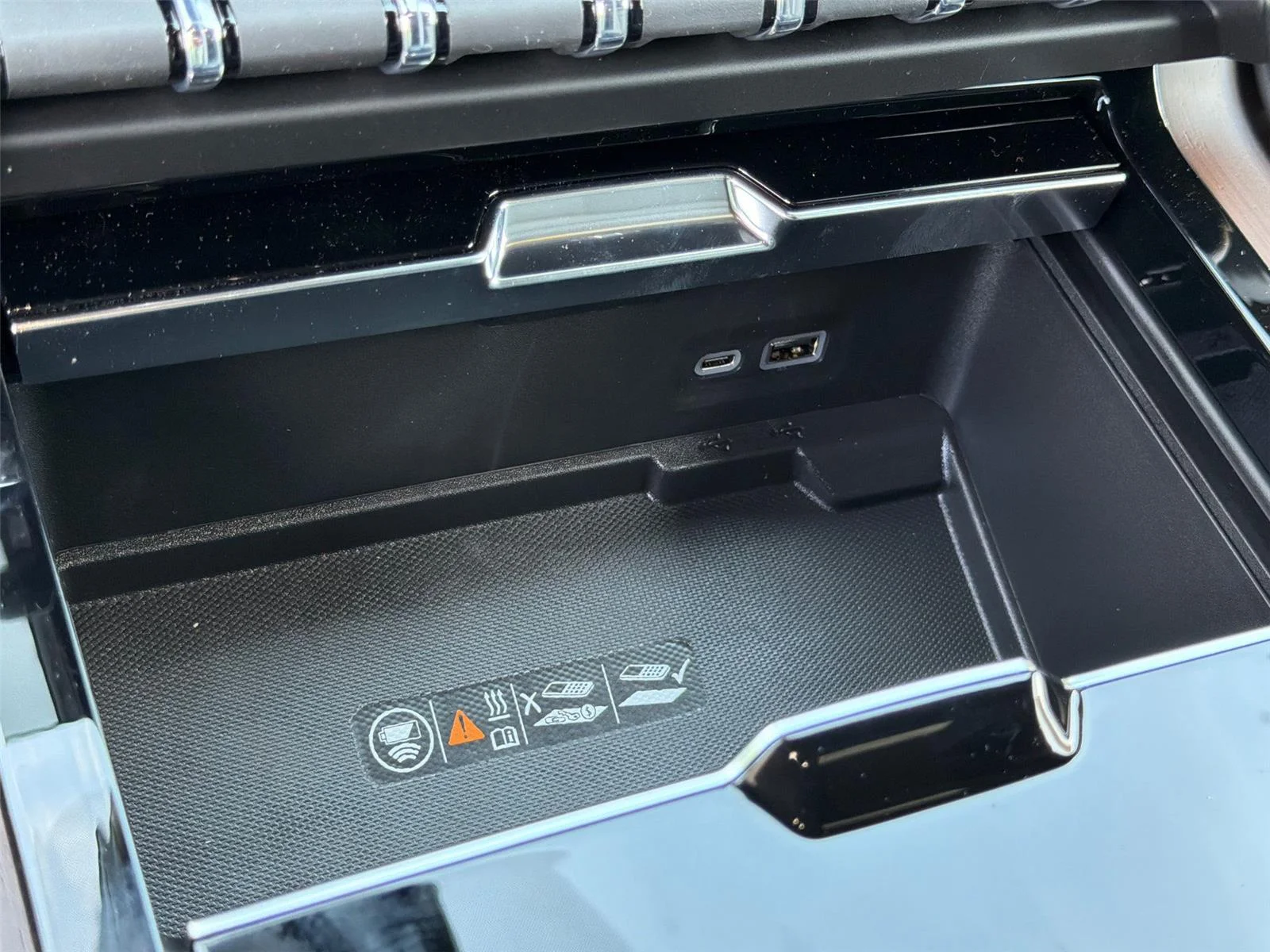 New 2026 Glacier White Tricoat GMC Denali image 27