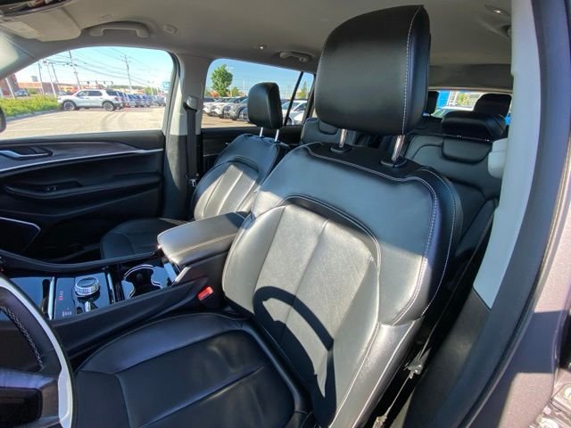 Used 2021 Gray Metallic Jeep Limited image 34