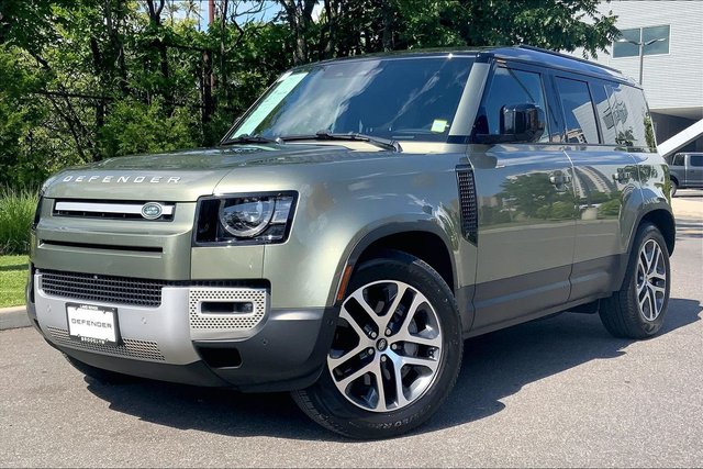 2023 Land Rover Defender 110 SE