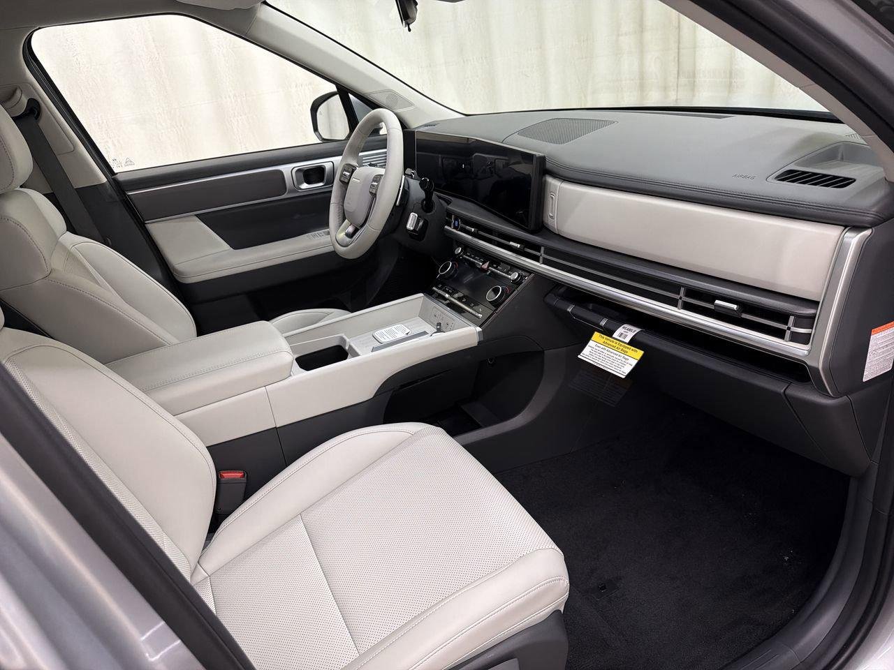 New 2026 Shimmering Silver Hyundai SEL image 14
