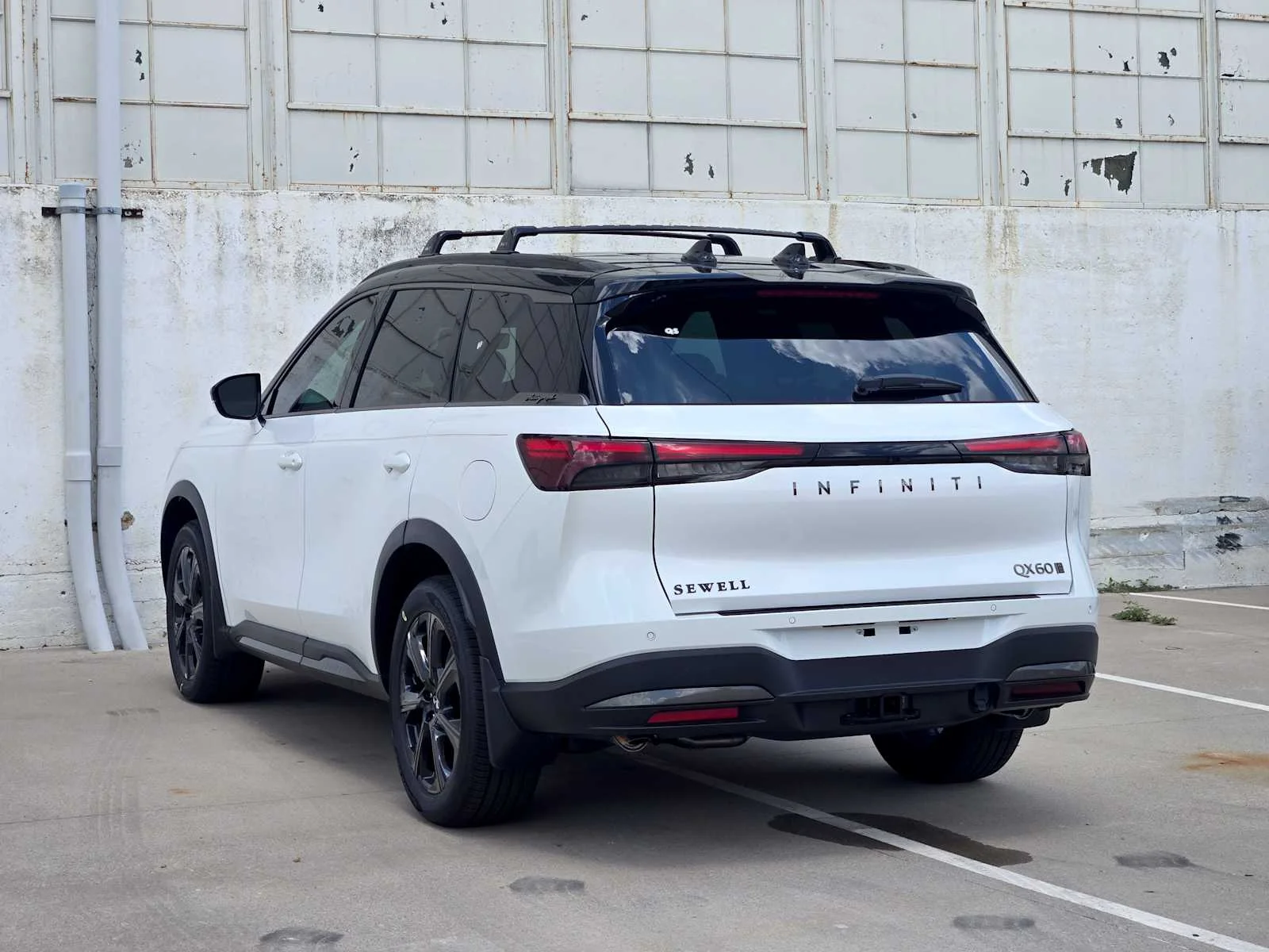 New 2027 2T RAD WHT INFINITI Autograph AWD image 3
