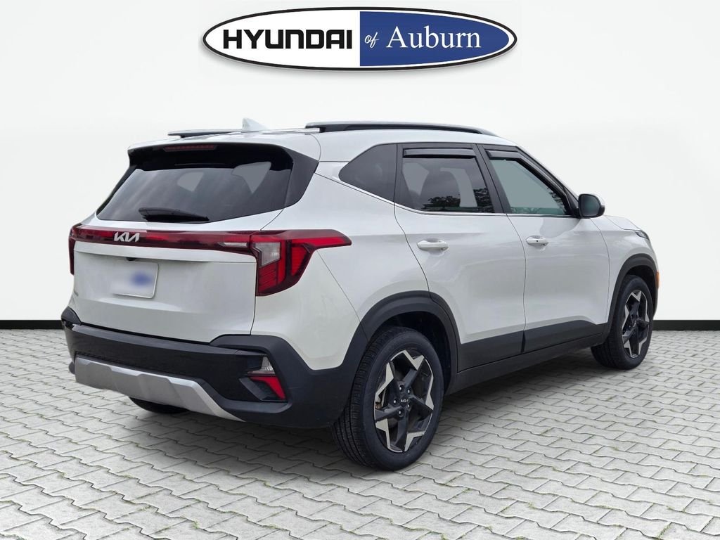 Used 2024 White Kia EX image 5