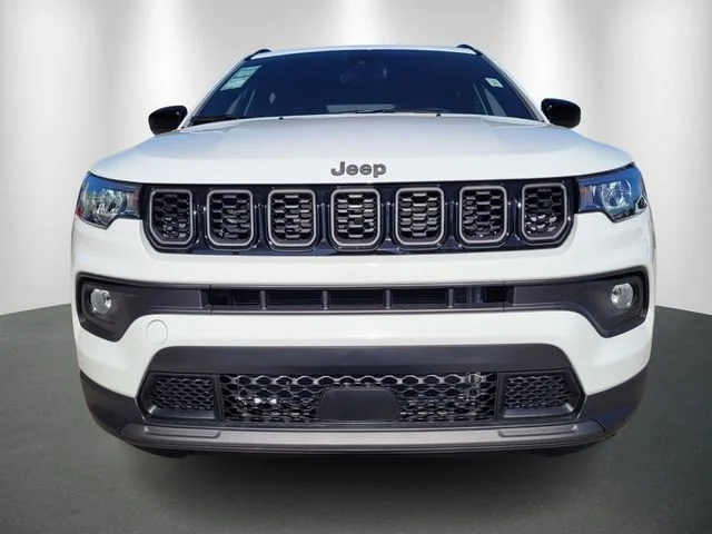 New 2026 Bright White Clear-Coat Exterior Paint Jeep Latitude image 2