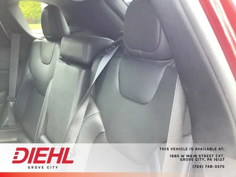 Used 2020 Red Jeep Latitude Plus 4x4 image 17