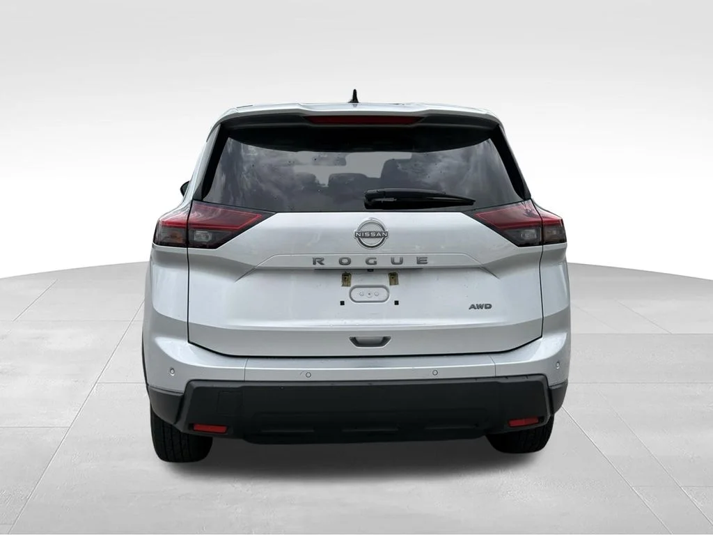 Used 2024 Silver Nissan S image 49