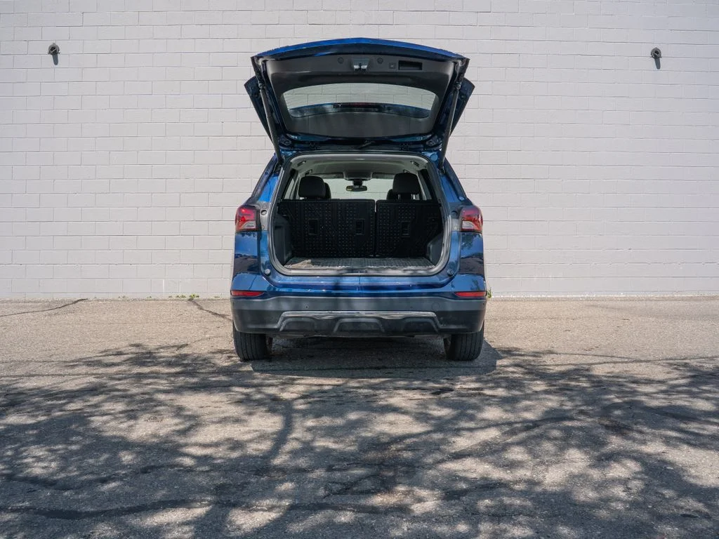 Used 2023 Blue Chevrolet LT image 14