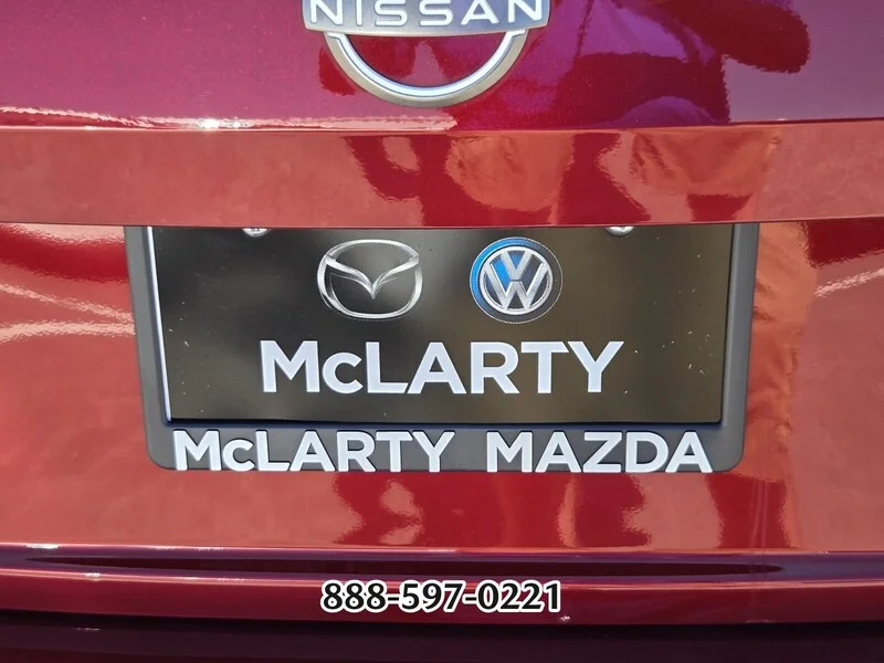Used 2024 Scarlet NISSAN 2.5 SV image 17