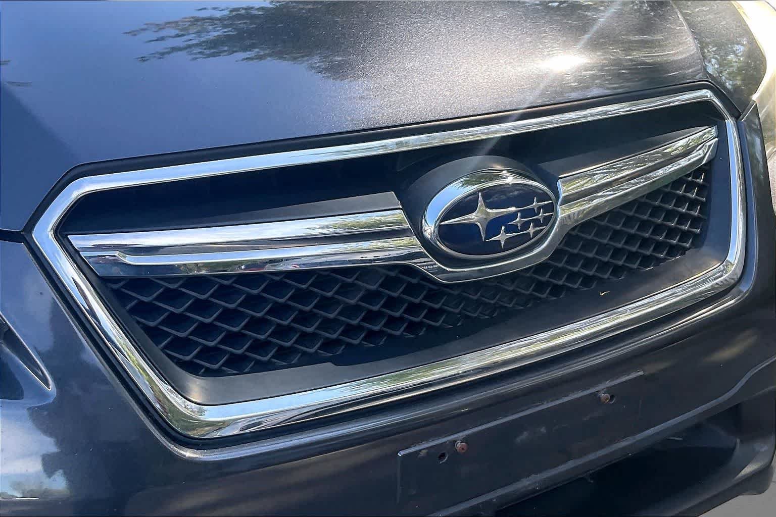 Used 2016 Dark Gray Metallic Subaru Limited image 29