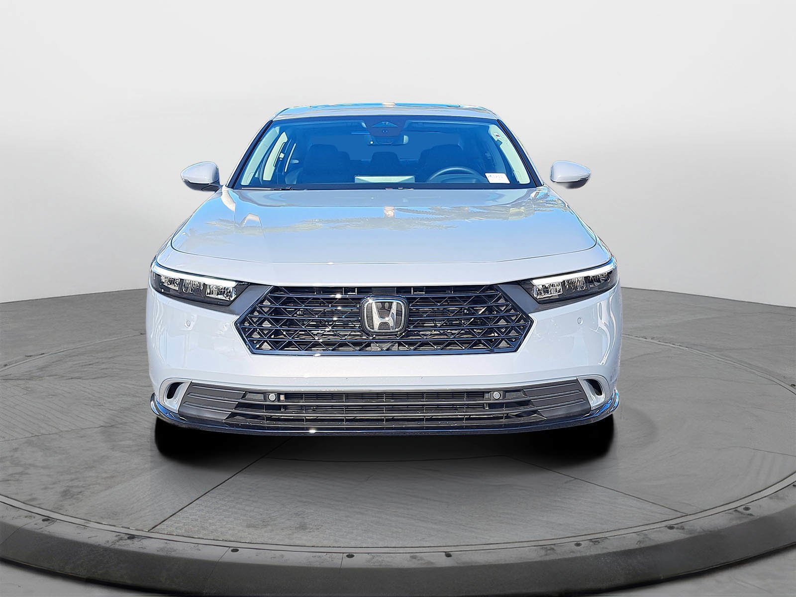 New 2026 Urban Gray Pearl Honda Touring image 2