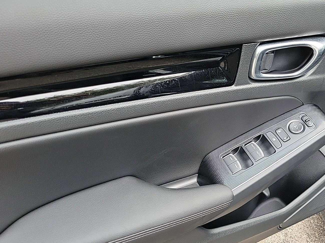 2025 Honda Civic Sport Touring - Photo 15