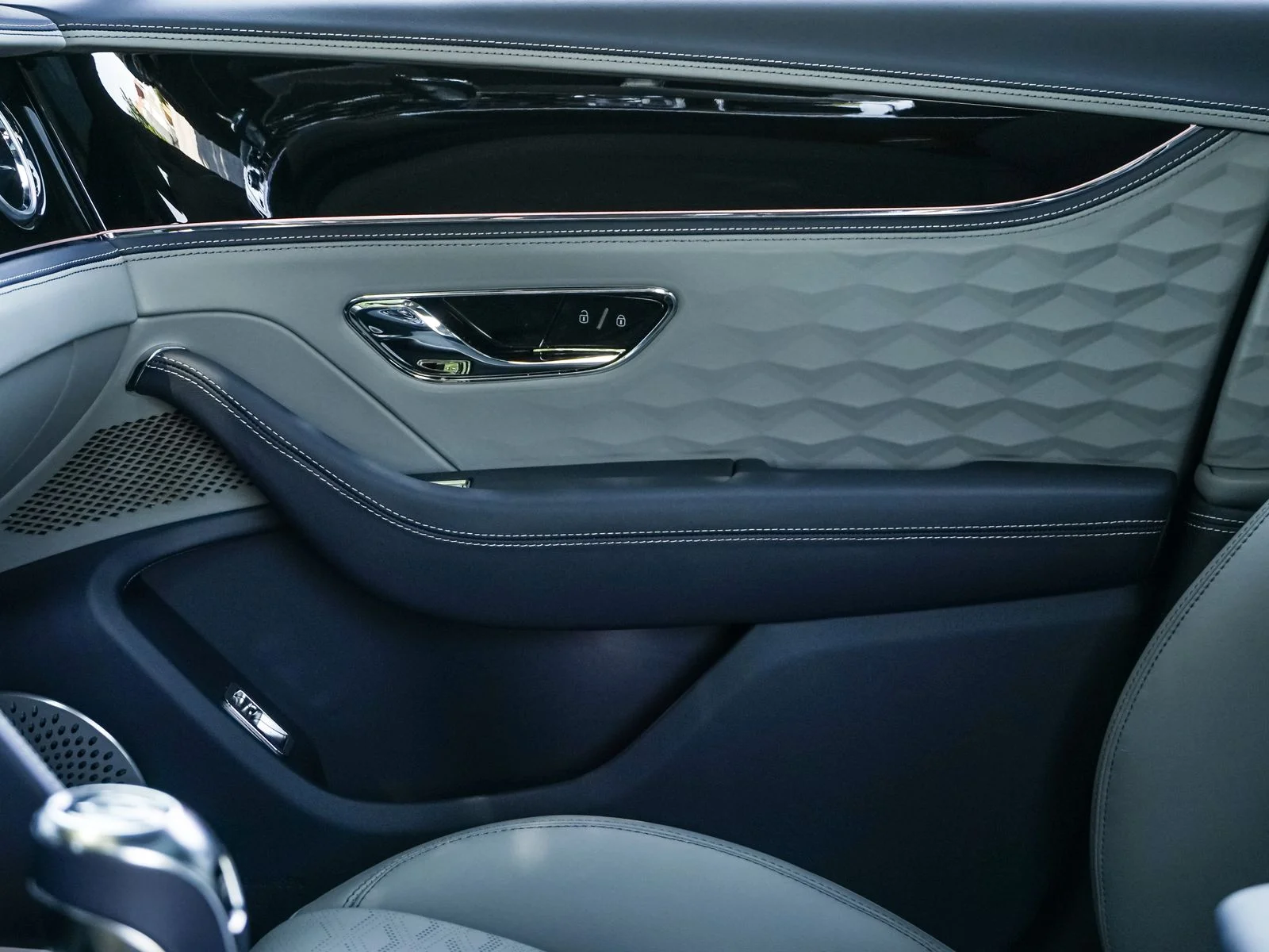 2025 Bentley Flying Spur Speed - Photo 19
