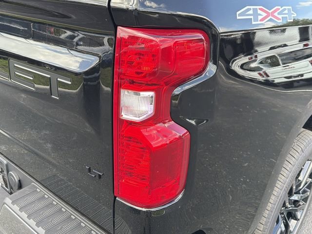2026 Chevrolet Silverado 1500 LT - Photo 10