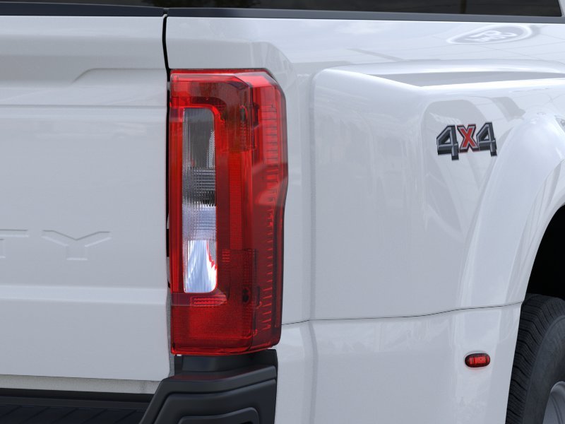 New 2026 Oxford White Ford F-350® XL image 21