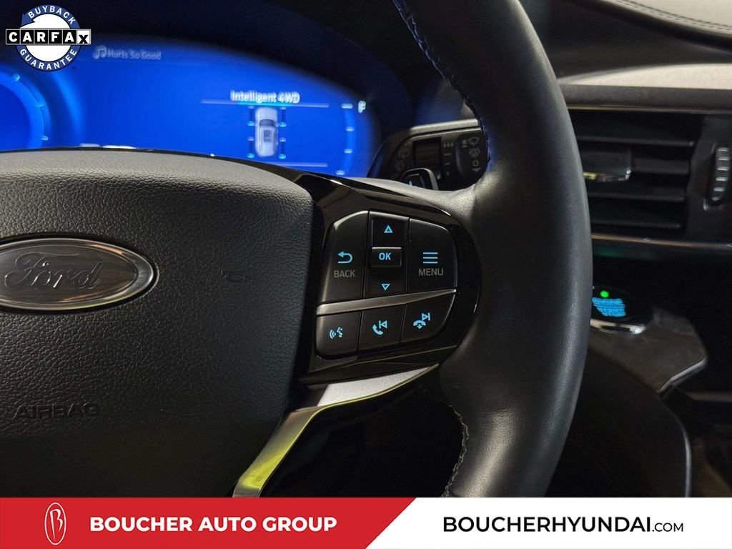 Used 2021 Black Metallic Ford Platinum image 16