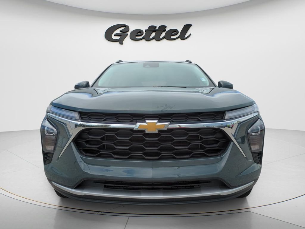 Used 2025 Gray Chevrolet LT image 2