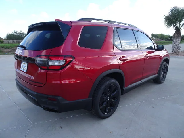 New 2026 Radiant Red Metallic II Honda Black Edition image 4