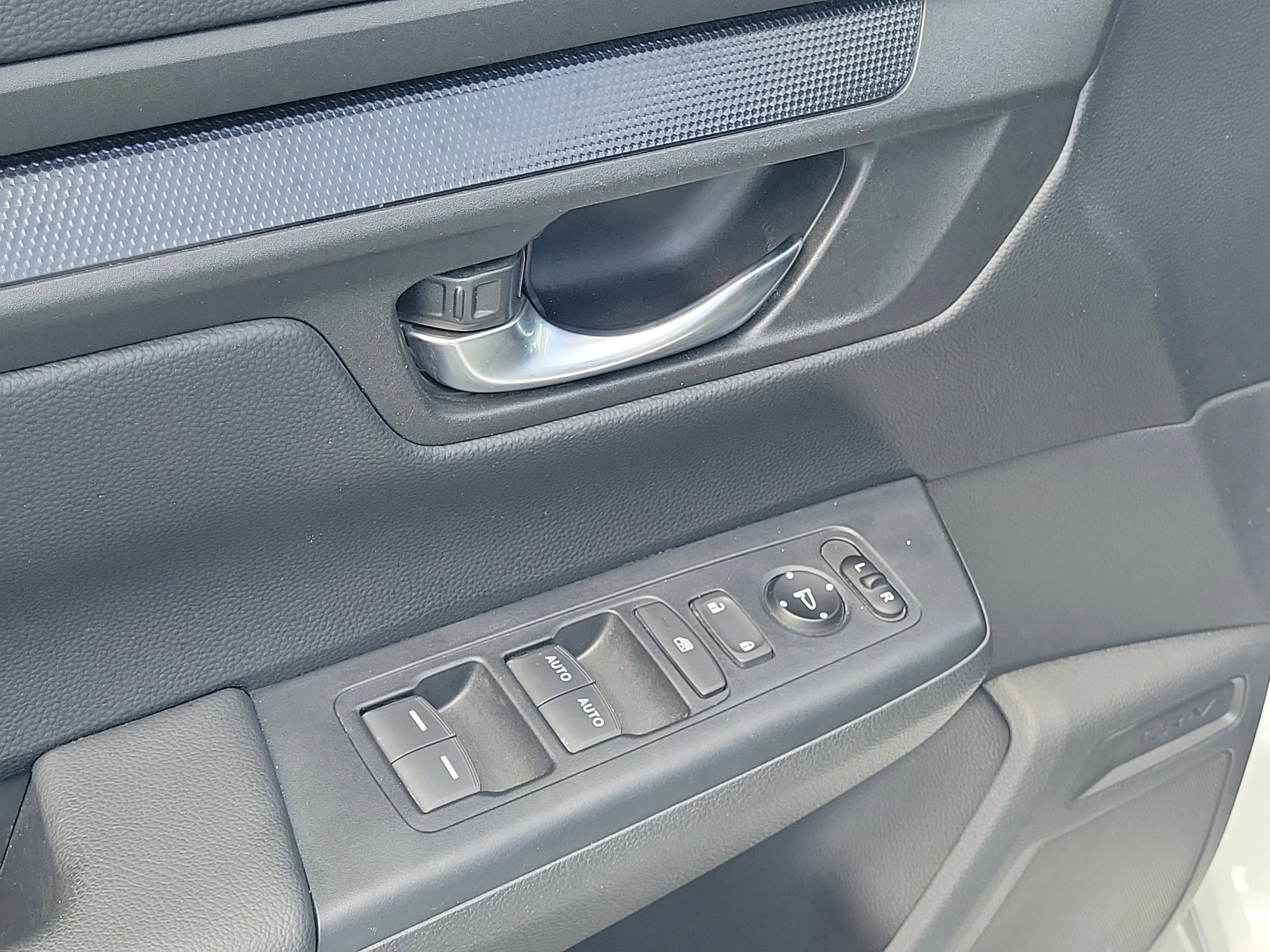 2024 Honda CR-V Sport - Photo 17