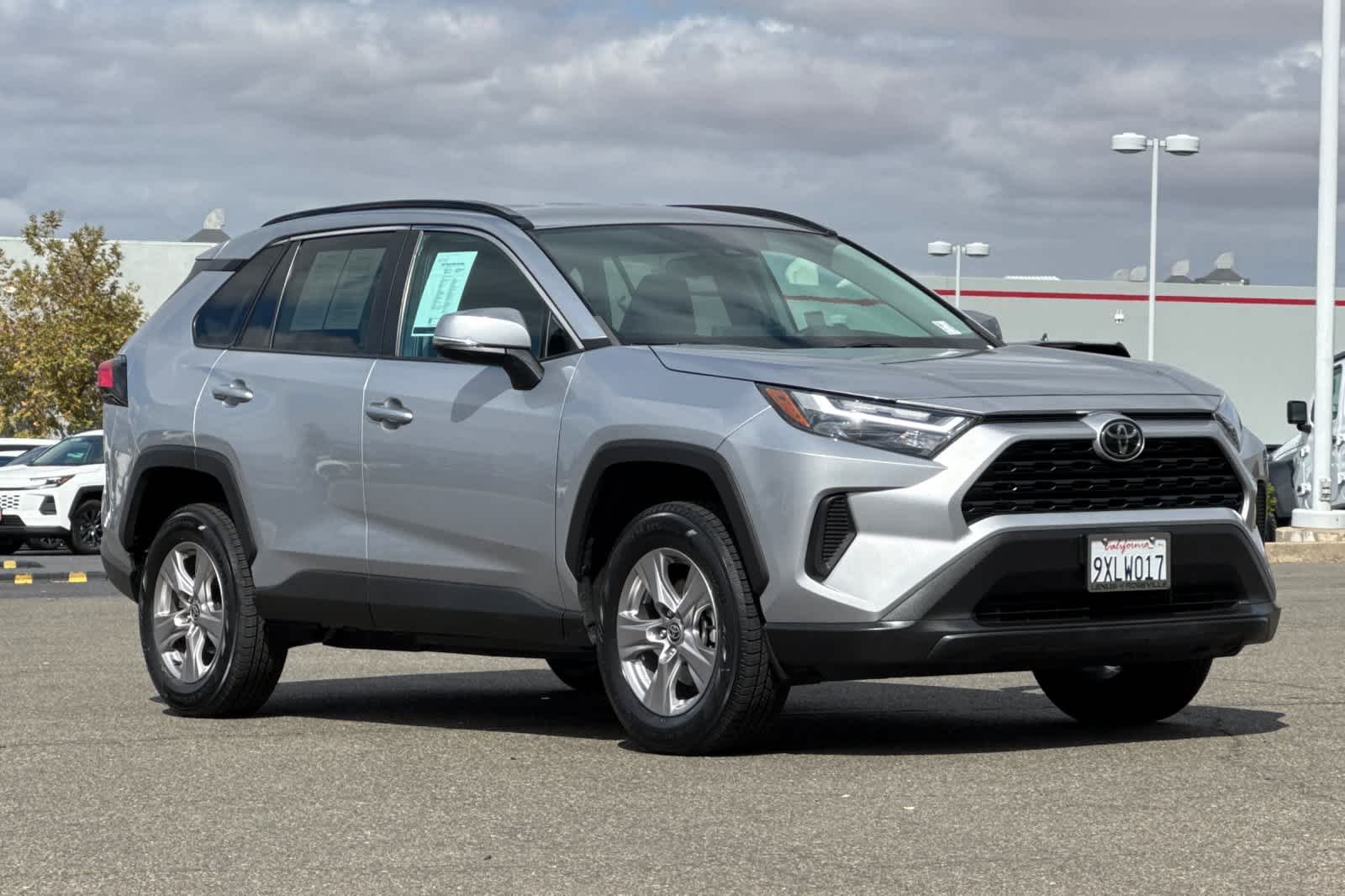 Used 2022 Silver Sky Metallic Toyota XLE image 5