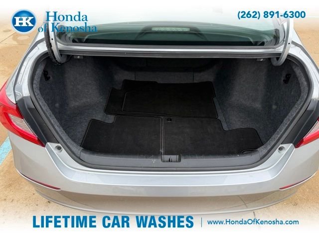 Used 2018  Honda EX-L image 8