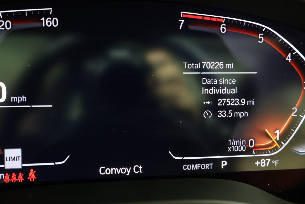 Used 2021 Alpine White BMW sDrive30i image 17