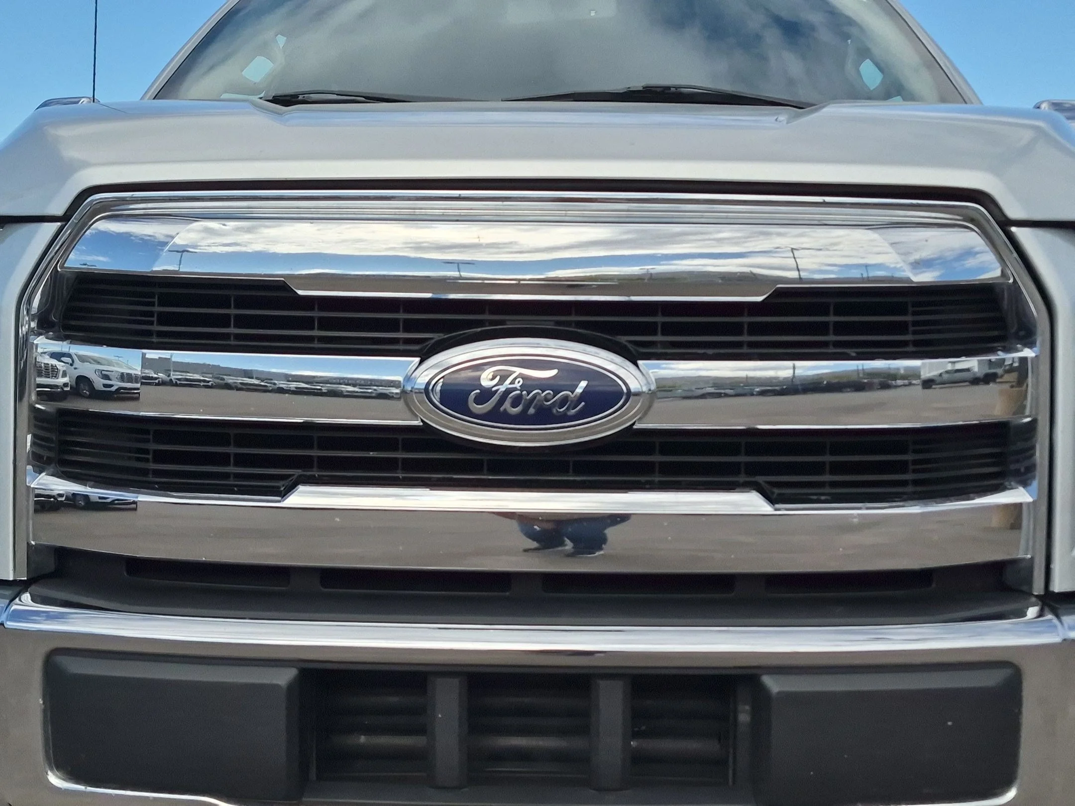 Used 2015 Ingot Silver Ford Lariat image 9