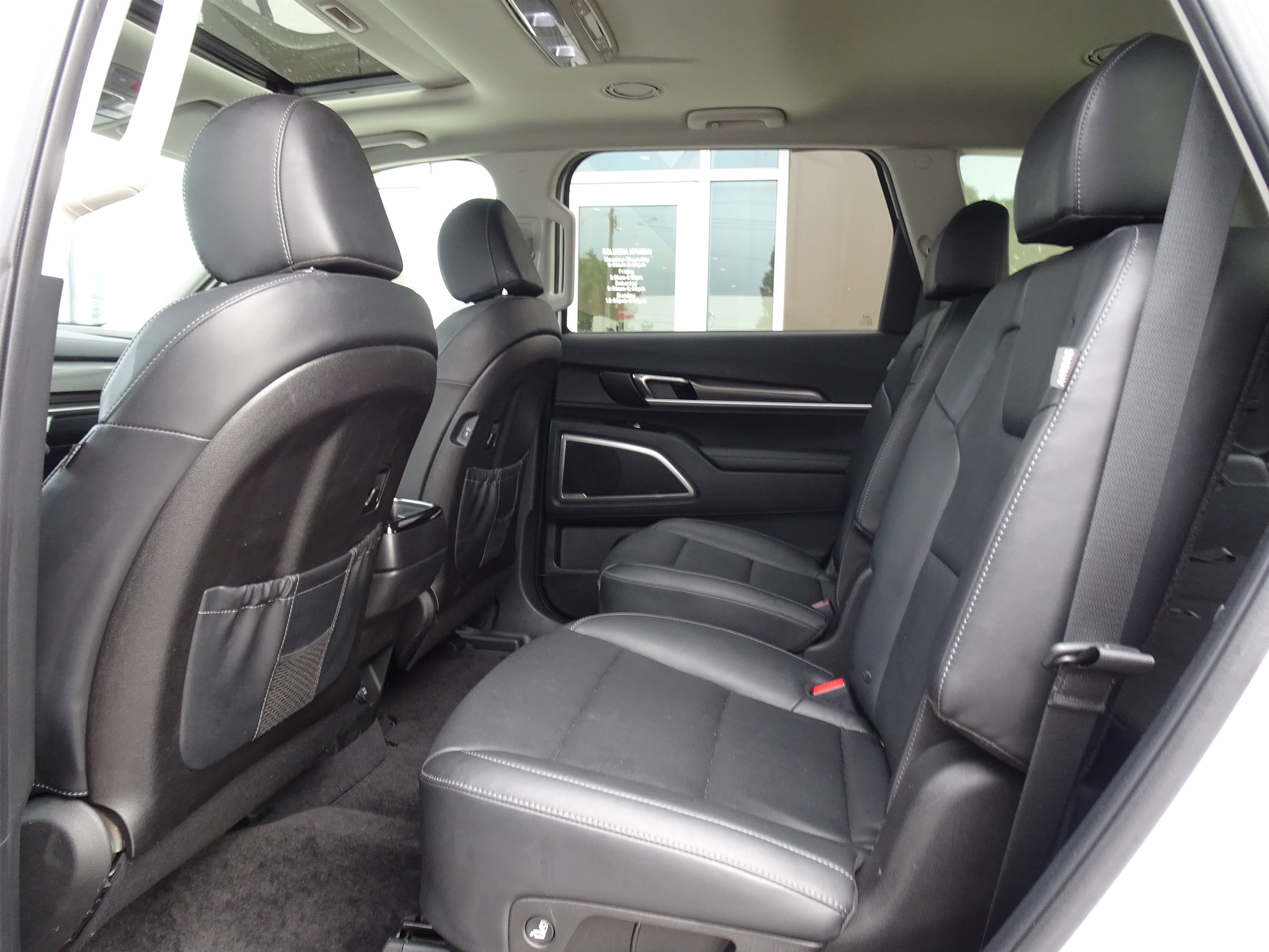 Used 2024 Glacial White Pearl Kia S image 16