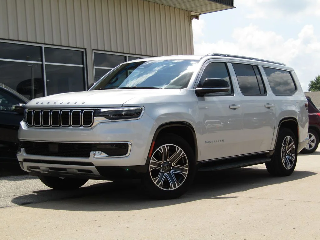 Used 2025 Silver Zynith Jeep Series II image 12