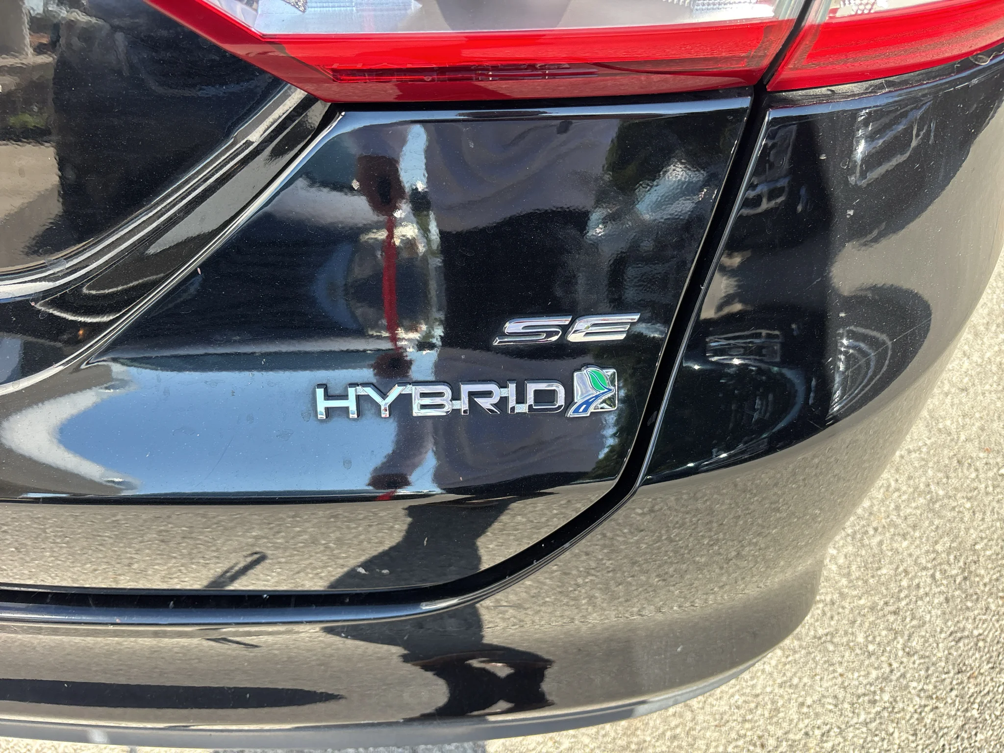 Used 2017 Black Ford SE Hybrid image 3