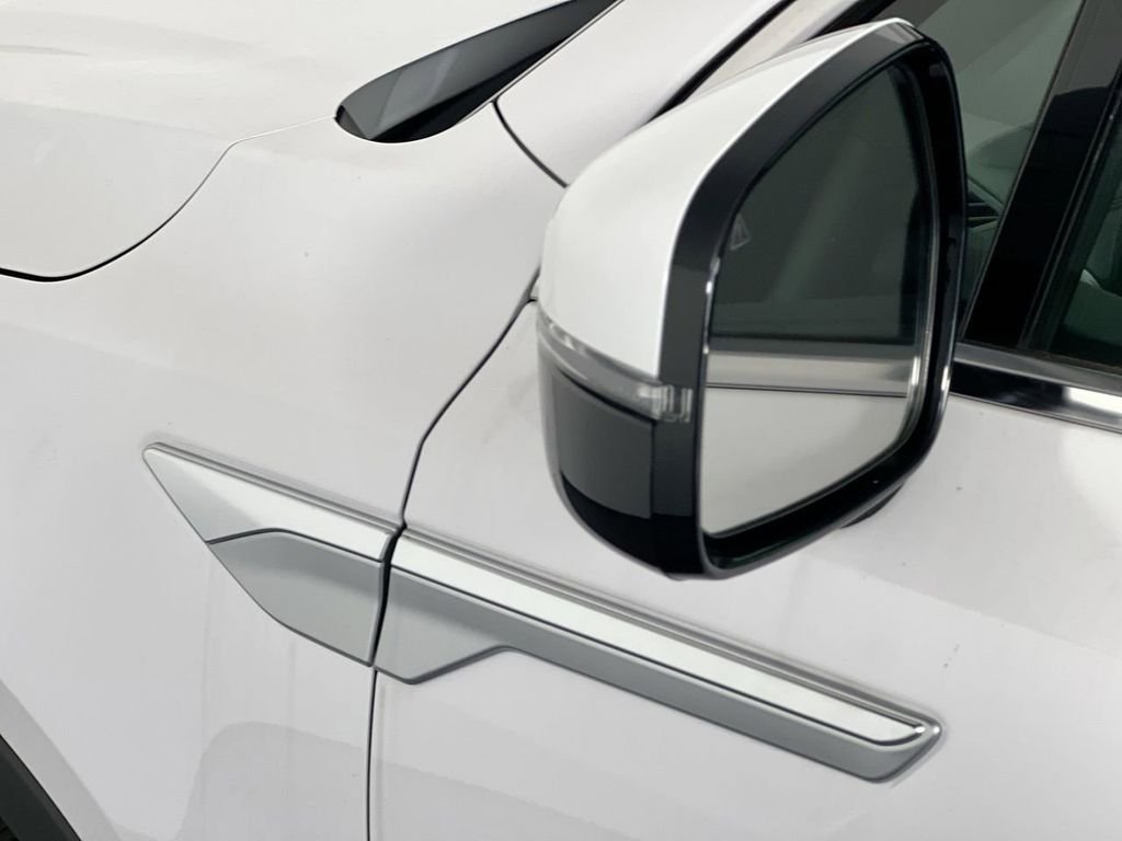 New 2026 Glacial White Pearl Kia S image 2