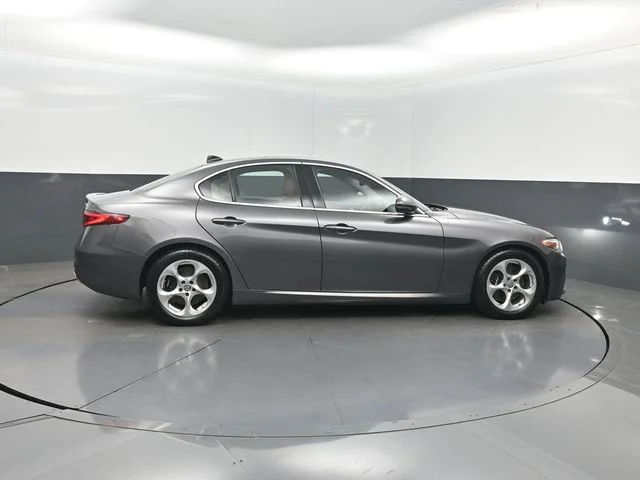 Used 2019 Gray Alfa Romeo Base image 35