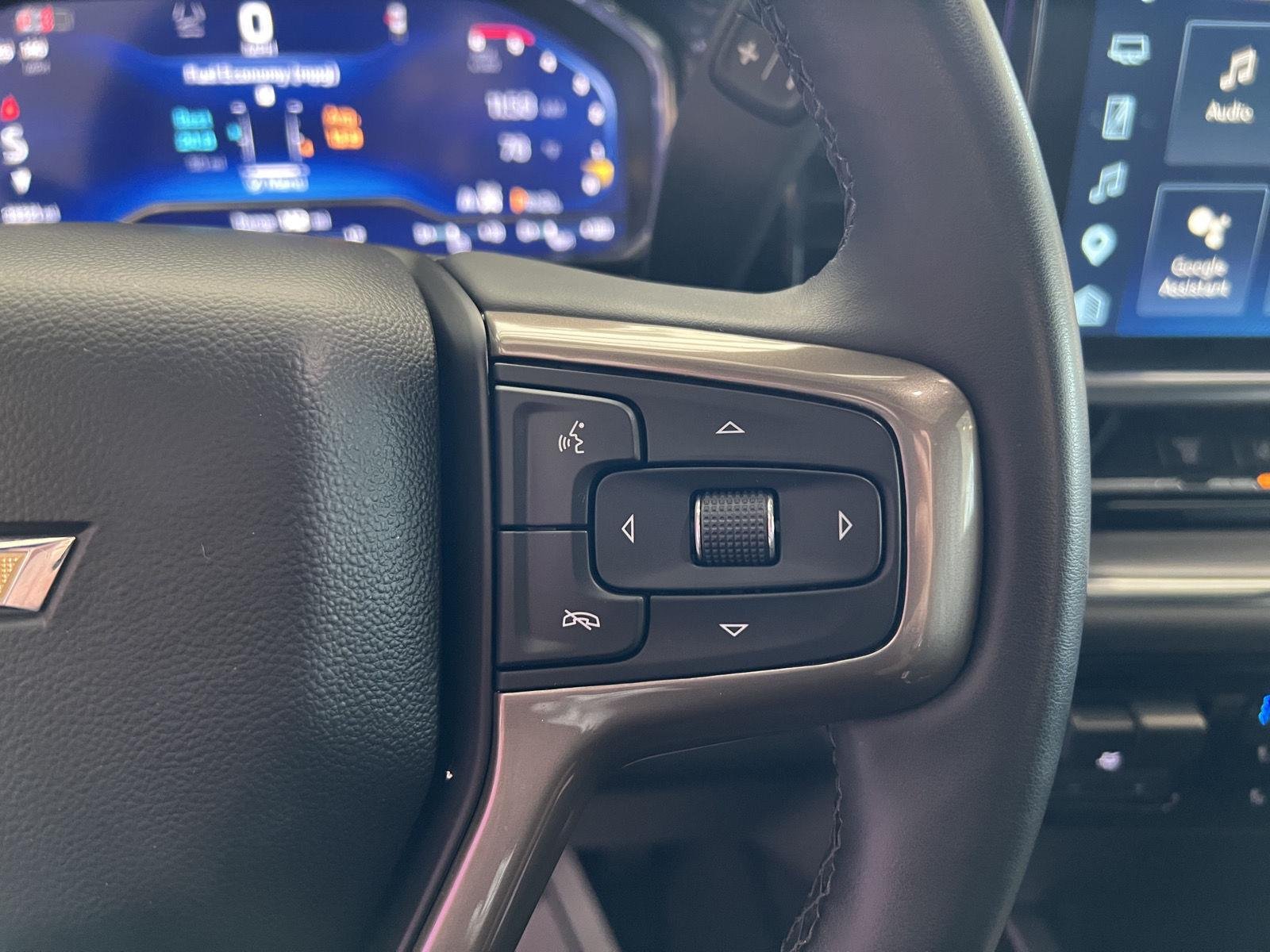 Used 2024 Black Chevrolet High Country image 27