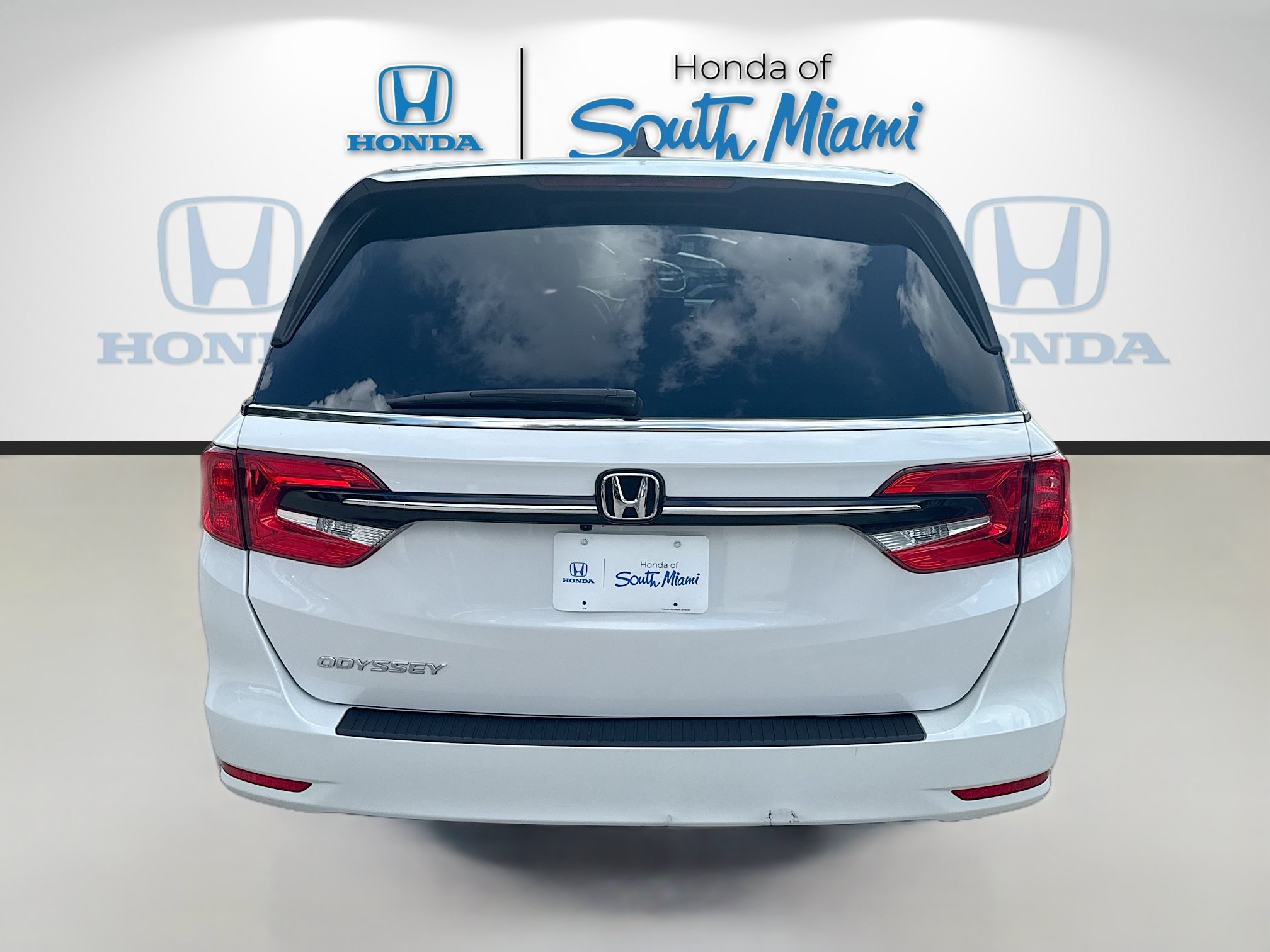 Certified Used 2024 Platinum White Pearl Honda EX-L image 6