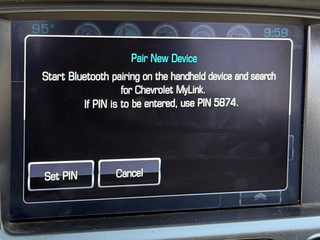 Used 2018 Silver Chevrolet LT image 28