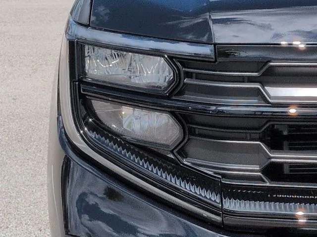 New 2027 Agate Black Metallic Ford Active image 10