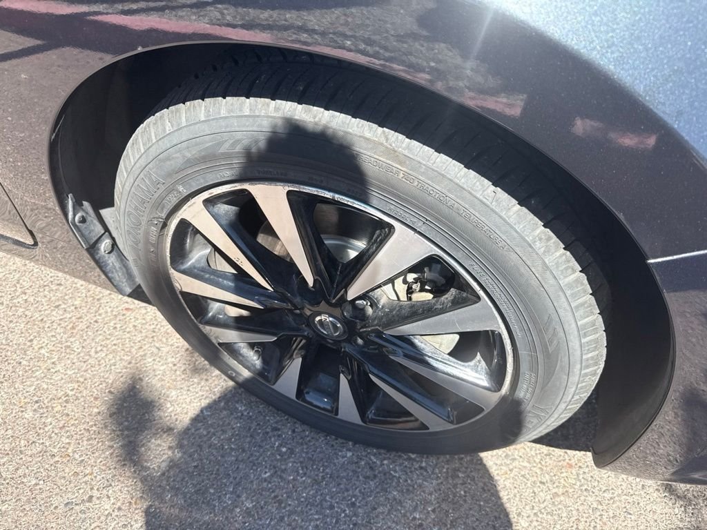 Used 2018 Blue Nissan 2.5 SL image 24