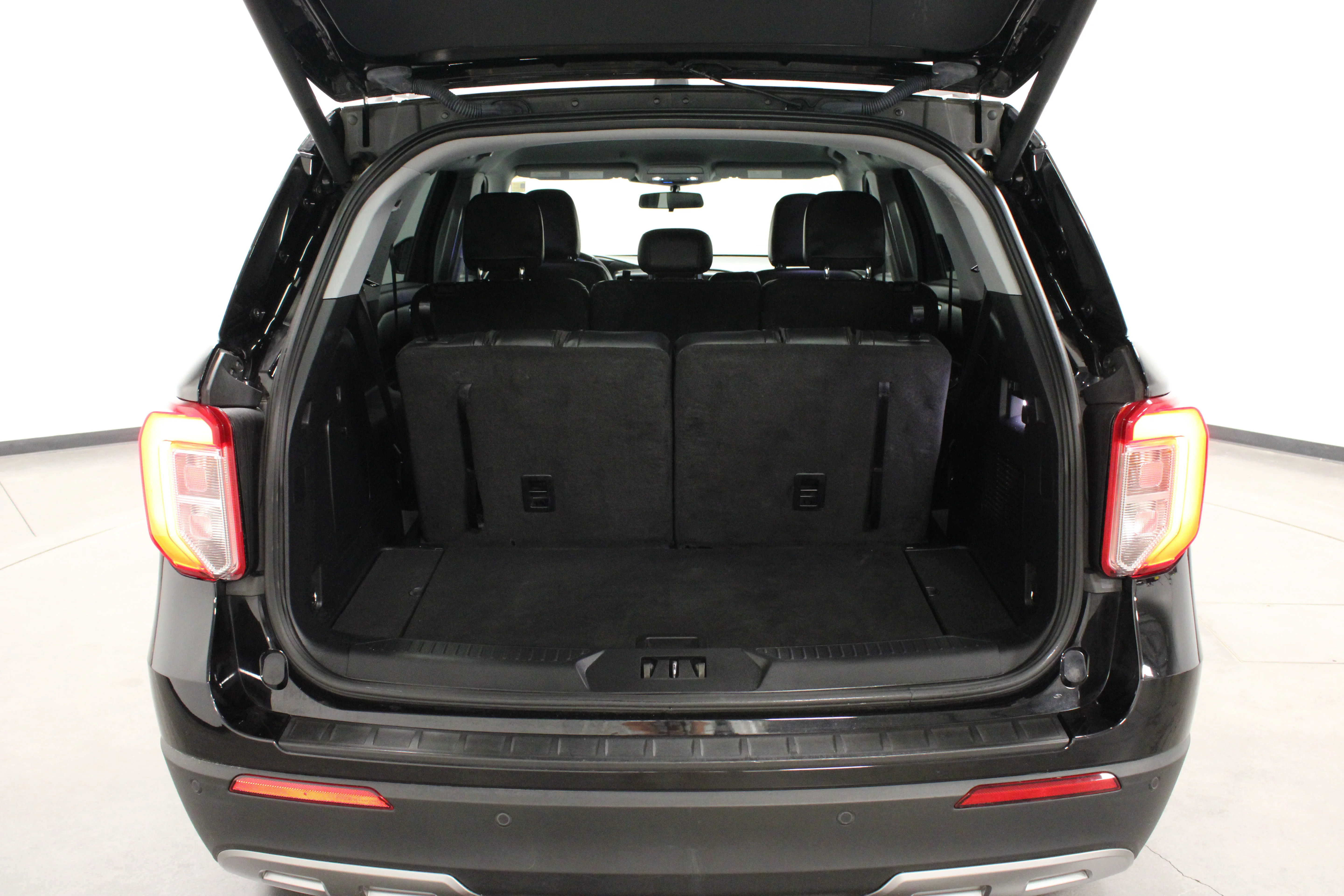 Used 2022 Black Metallic Ford XLT image 17
