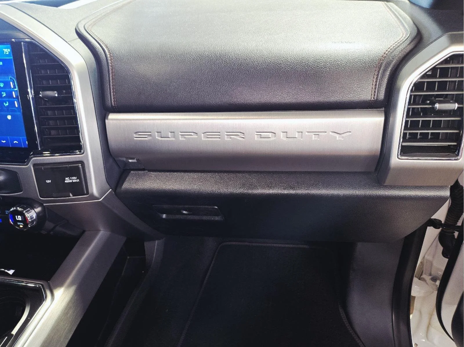 Used 2022 Star White Metallic Tri-Coat Ford Platinum image 62