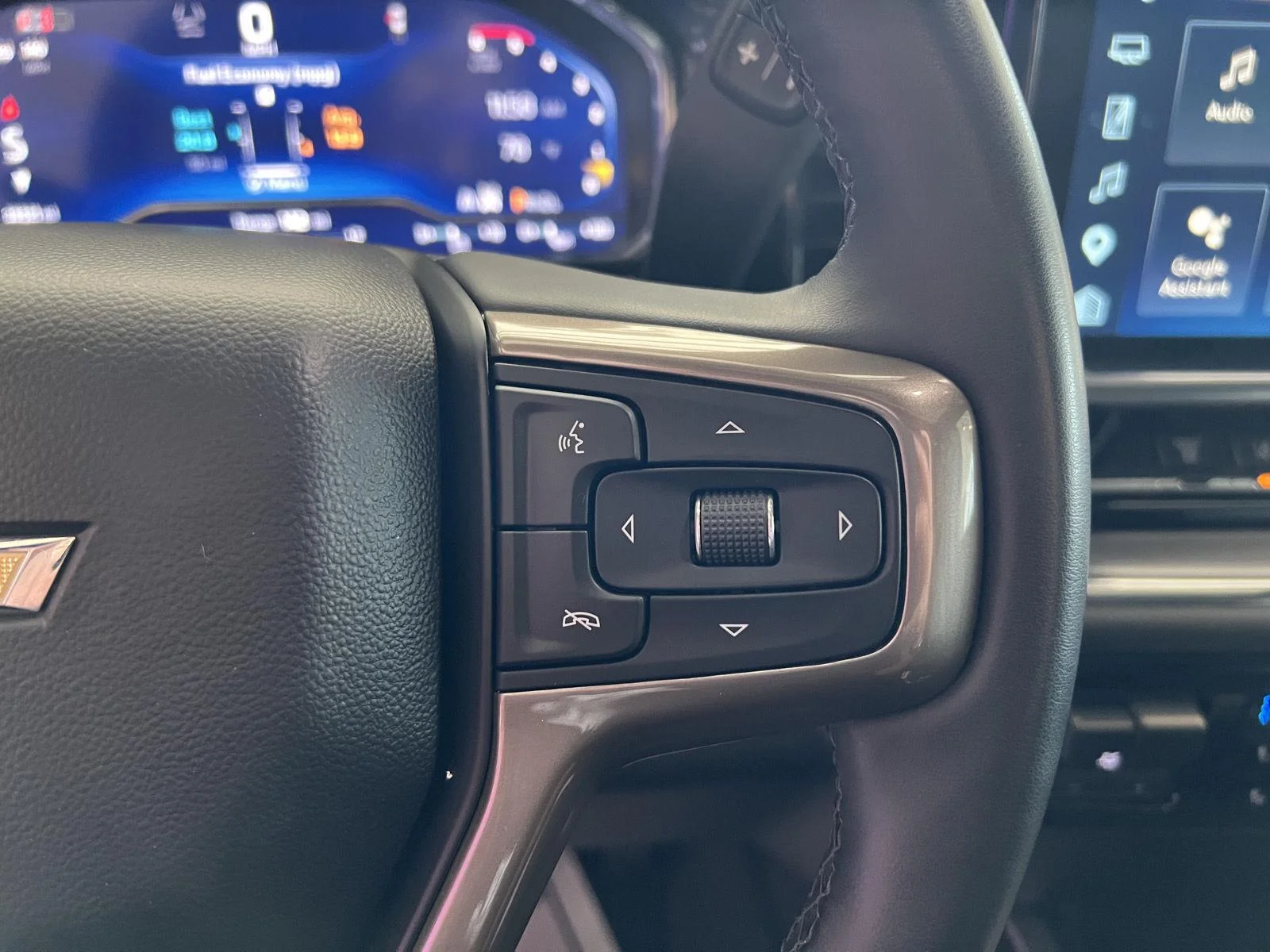Used 2024 Black Chevrolet High Country image 27