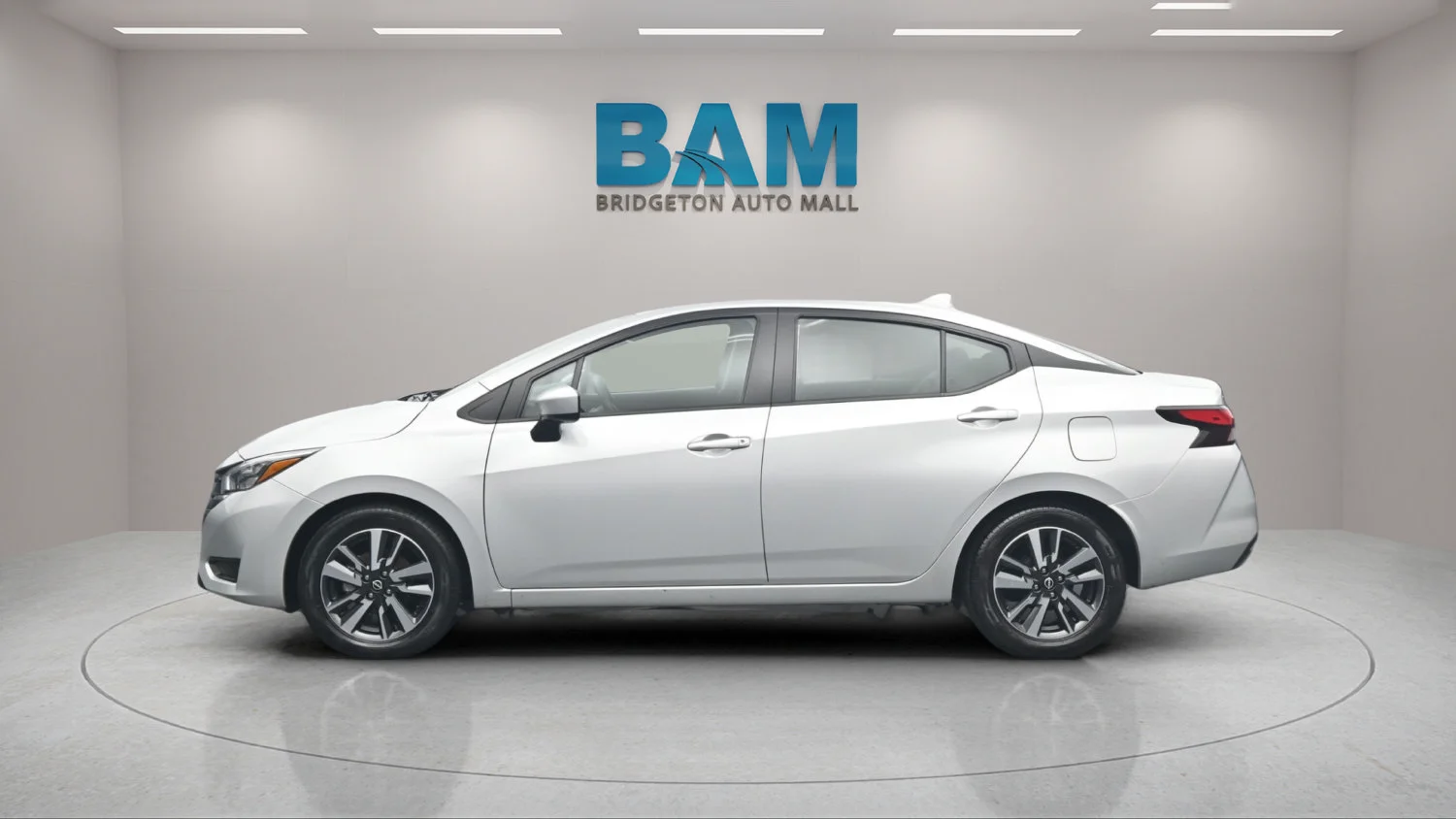 Used 2025 Silver Nissan SV image 3