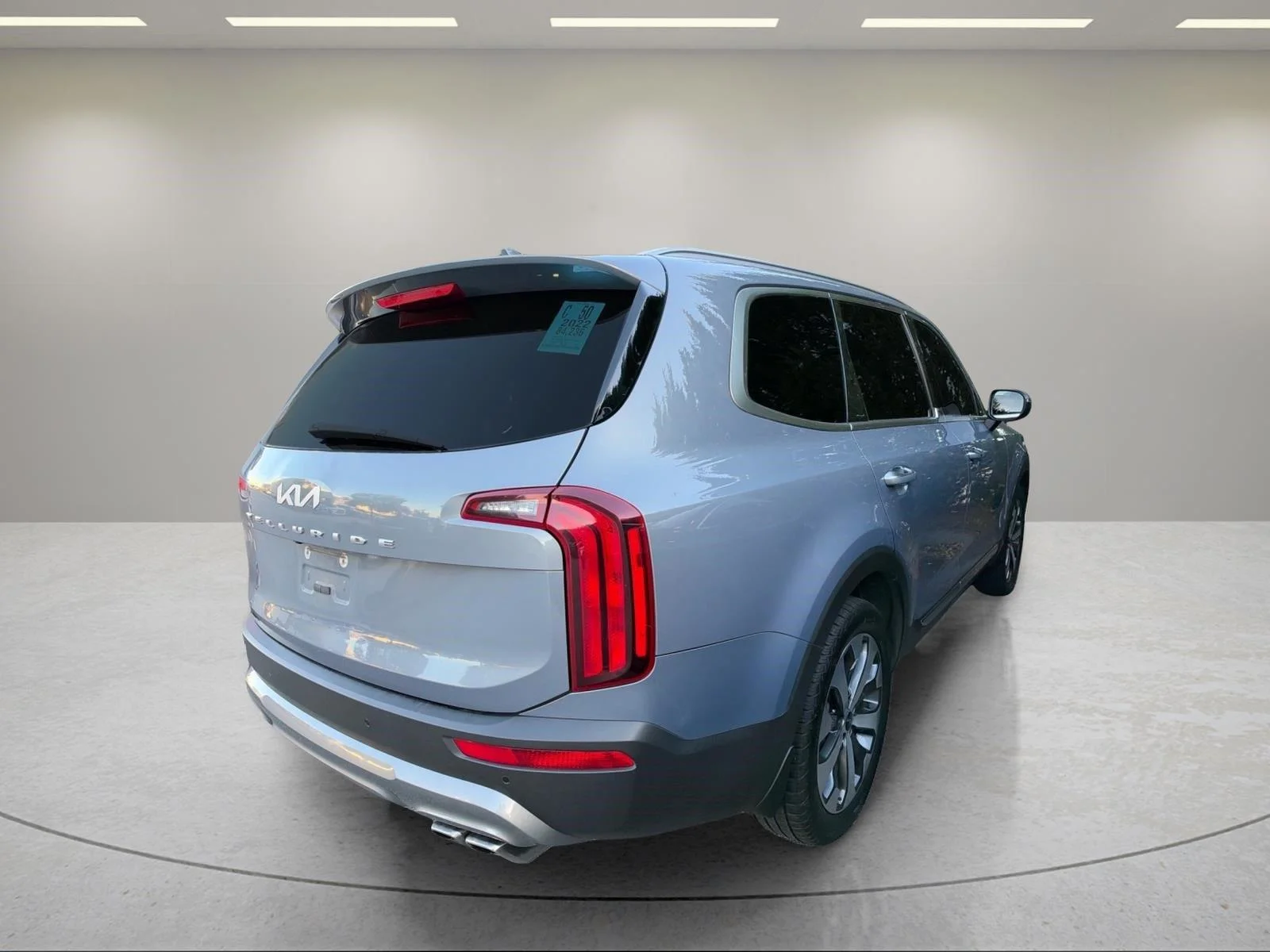 Used 2022 Everlasting Silver Kia S image 11