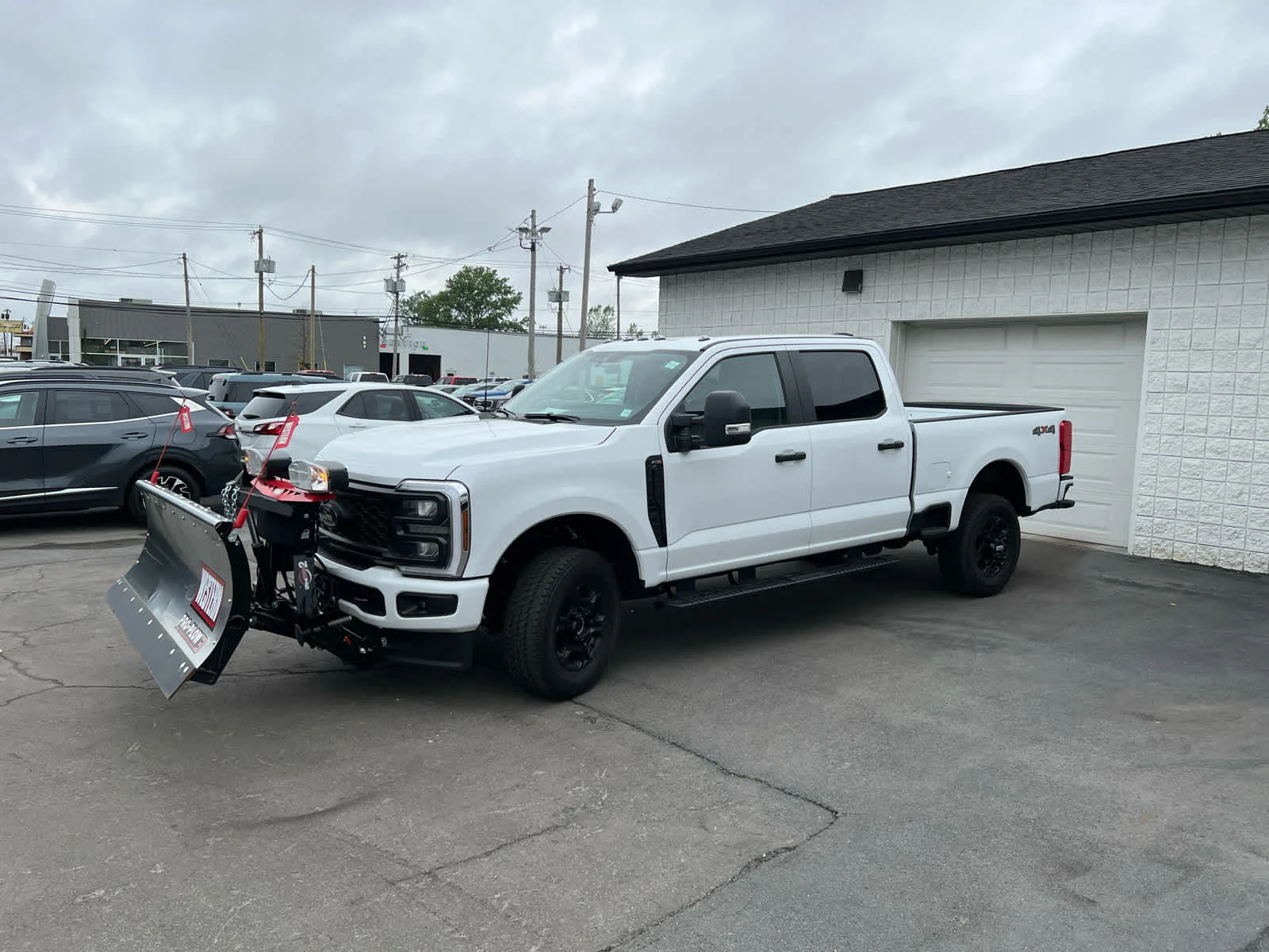 New 2026 Oxford White Ford XL image 3