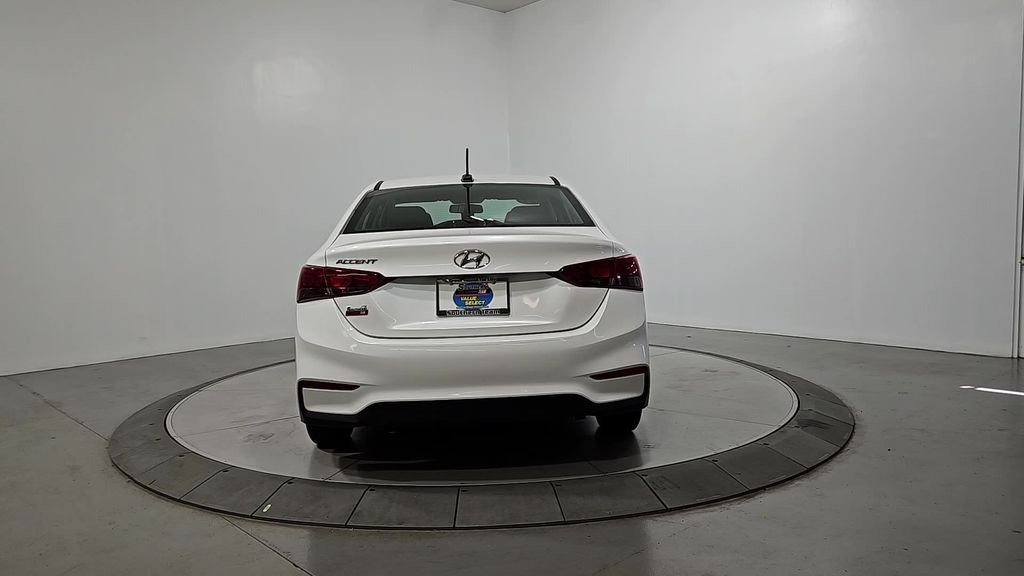 Used 2021 White Hyundai SEL image 4