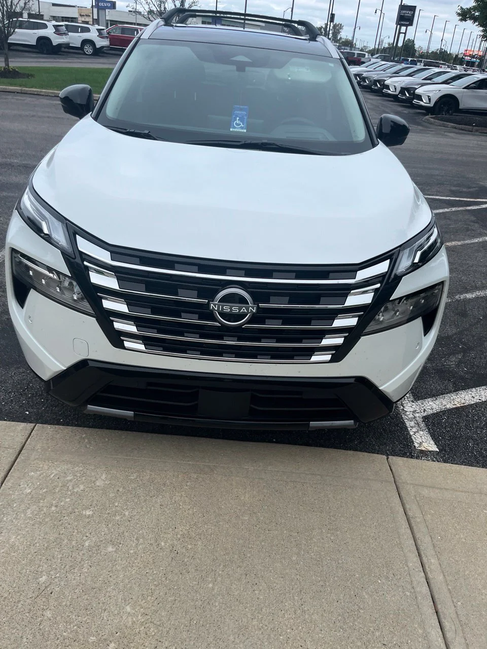 Used 2026 White Nissan Platinum image 2