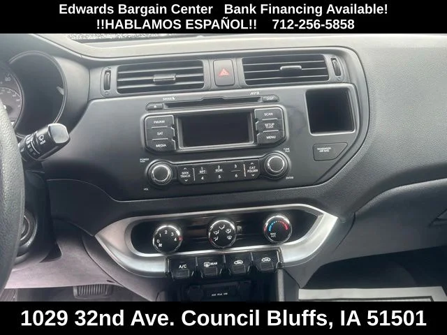 Used 2015 Silver Kia LX image 15