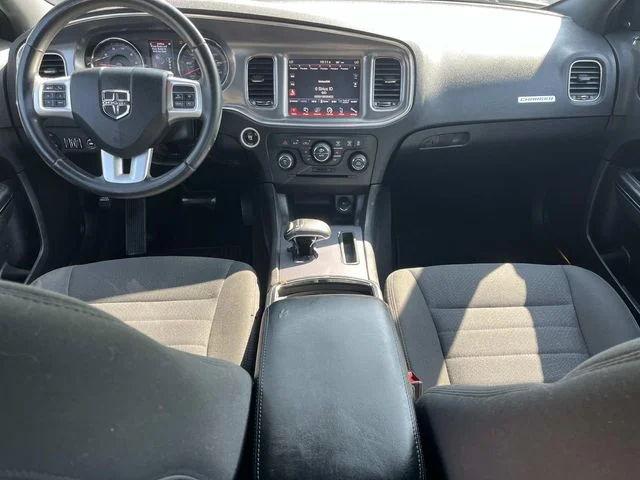 Used 2013 Silver Dodge SXT image 12