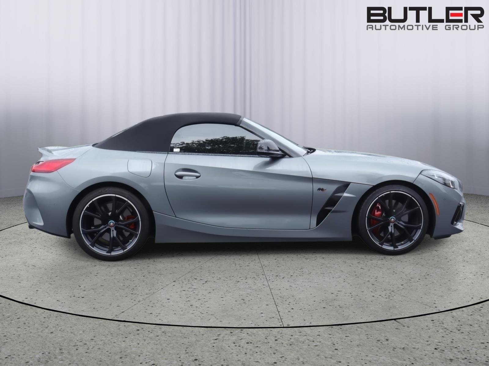 Used 2024 Skyscraper Grey Metallic BMW M40i image 7